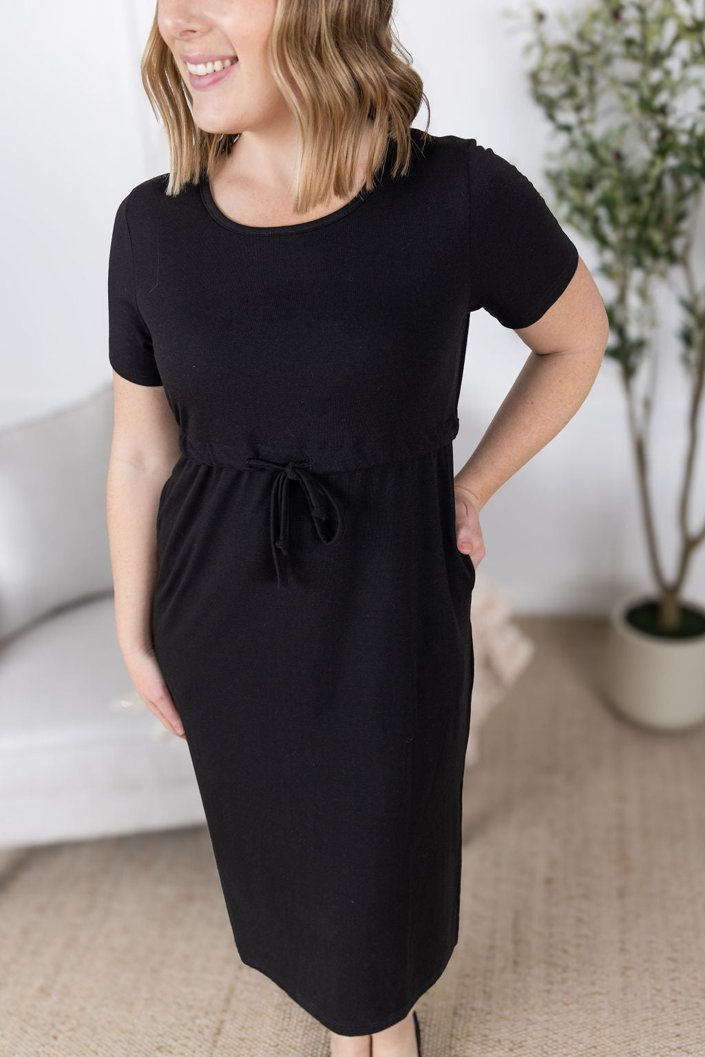 Gracelynn Midi Dress - Black